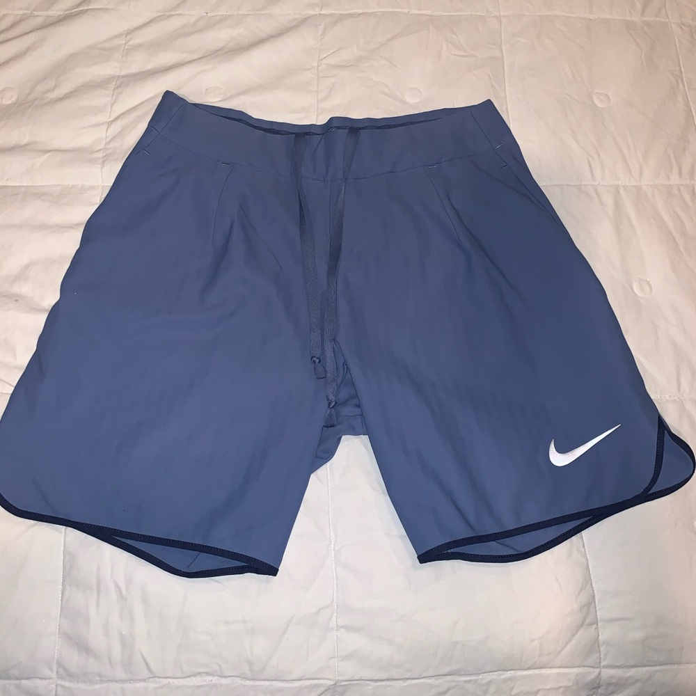 Authentic Boys Nike Golf shorts size x-small